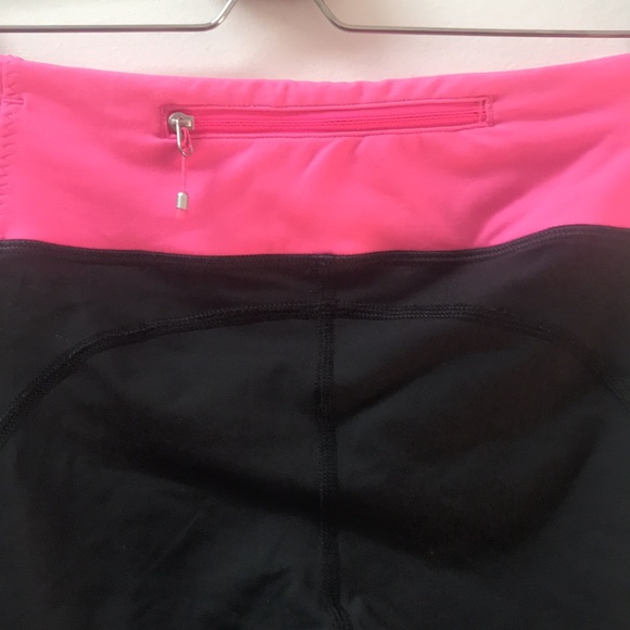 Lululemon Run: Mod Moves Crop - Picture 6 of 7